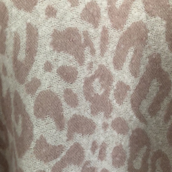 Lauren Conrad Leopard Poncho, One Size - Picture 4 of 4